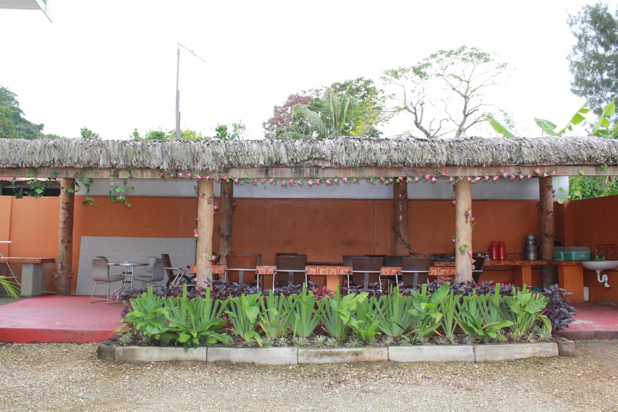Pacific Paradise Motel Port Vila Eksteriør bilde